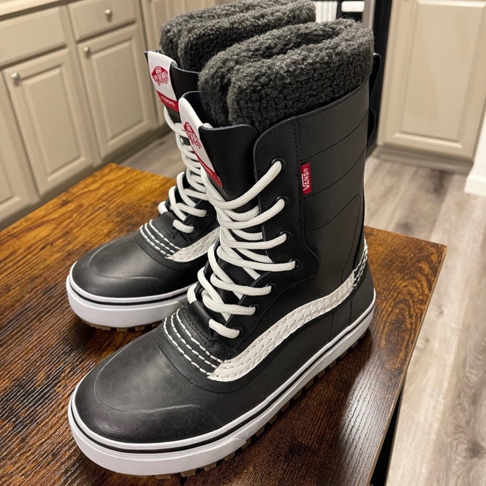 Vans MTE boots